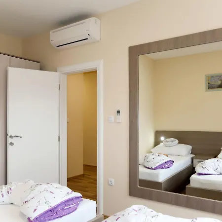 Baba Nevenka By Interhome *